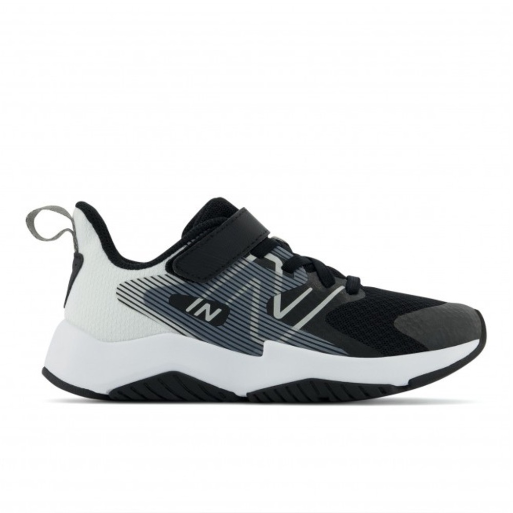 New Balance Kids' Black and White Sneakers Rave Run size 6 NWT